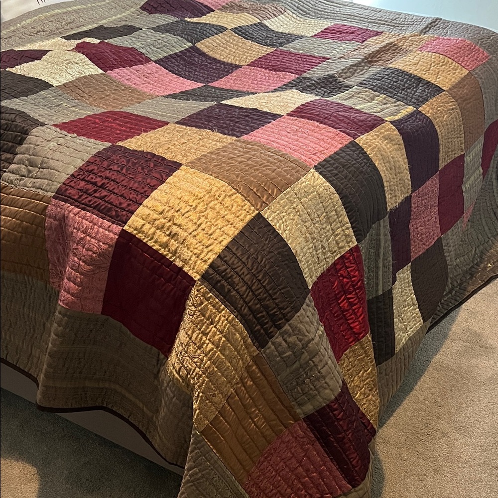 Patchwork Quilt in Multicolor